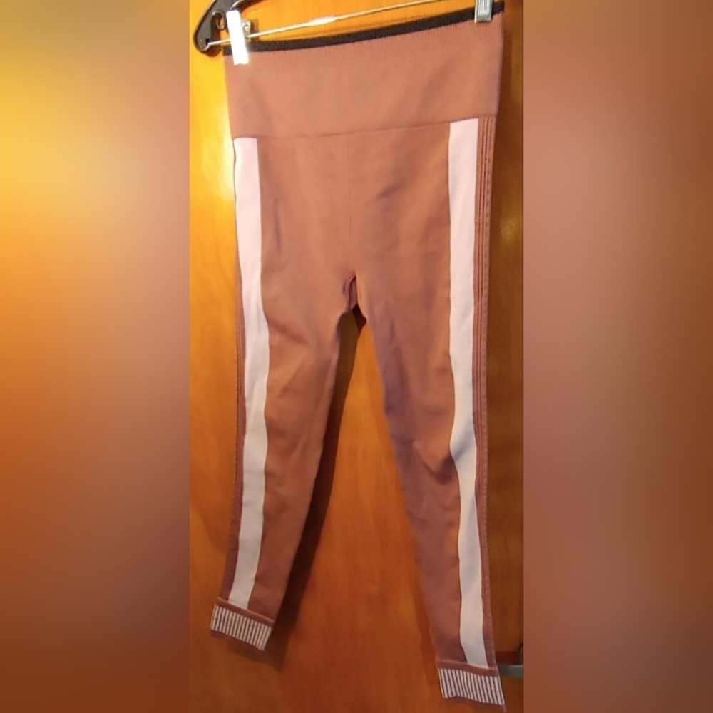 FABLETICS  Leggings Size M